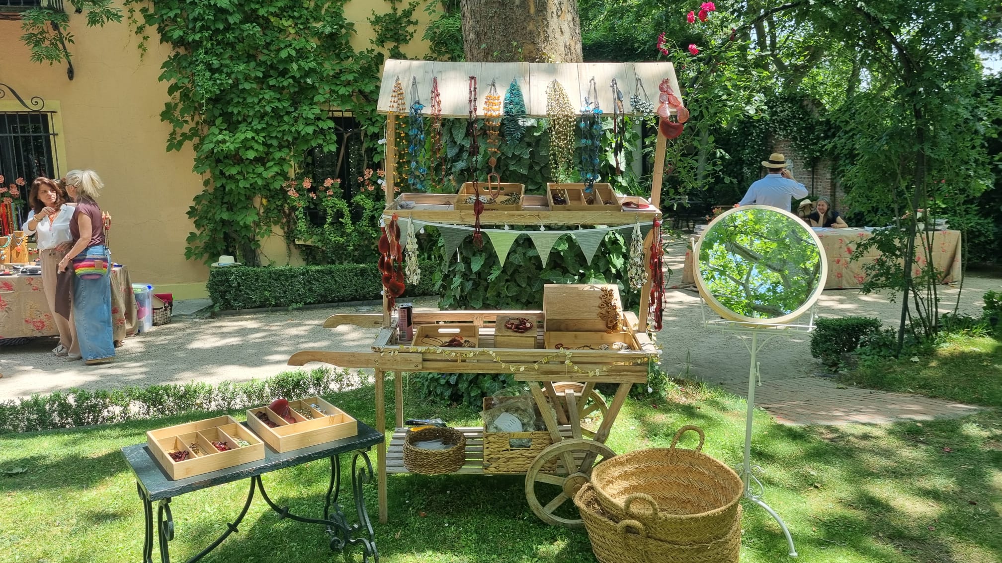 mercadillo solidario family day africa directo 2025 artesania africana